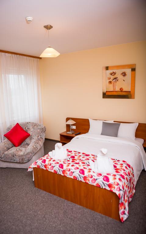 Hotel Classic Жешув Номер фото