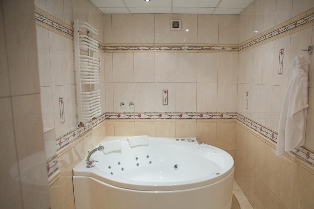 Hotel Classic Жешув Номер фото