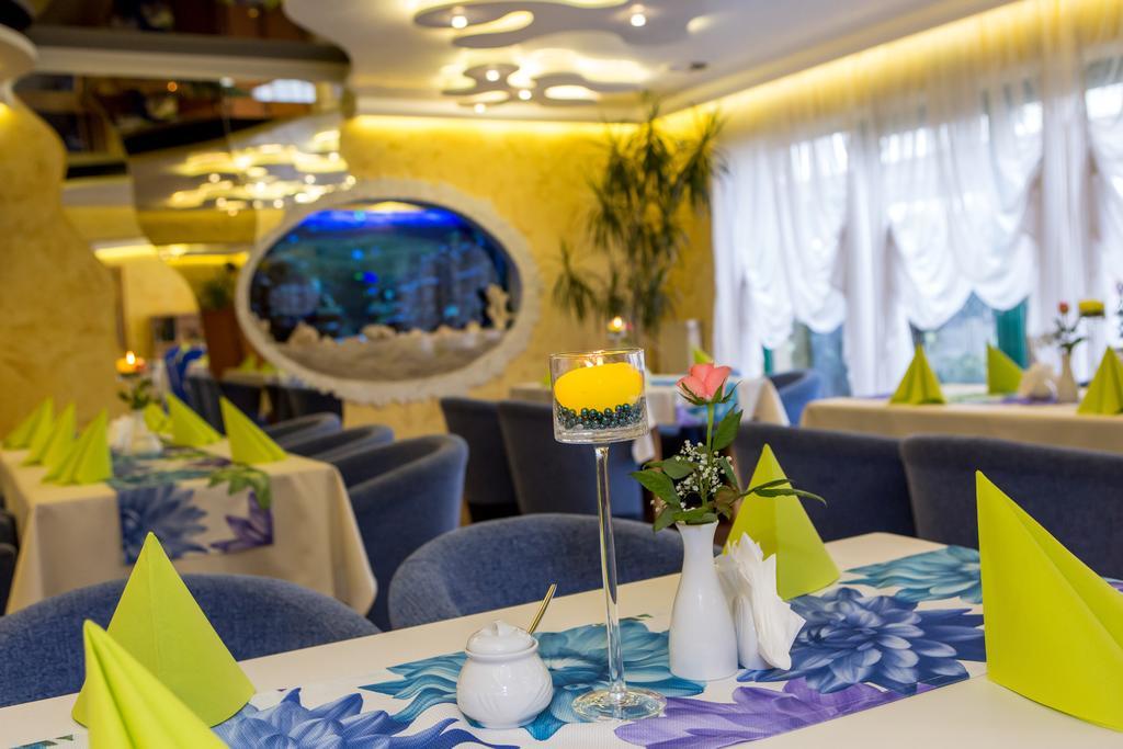 Hotel Classic Жешув Экстерьер фото