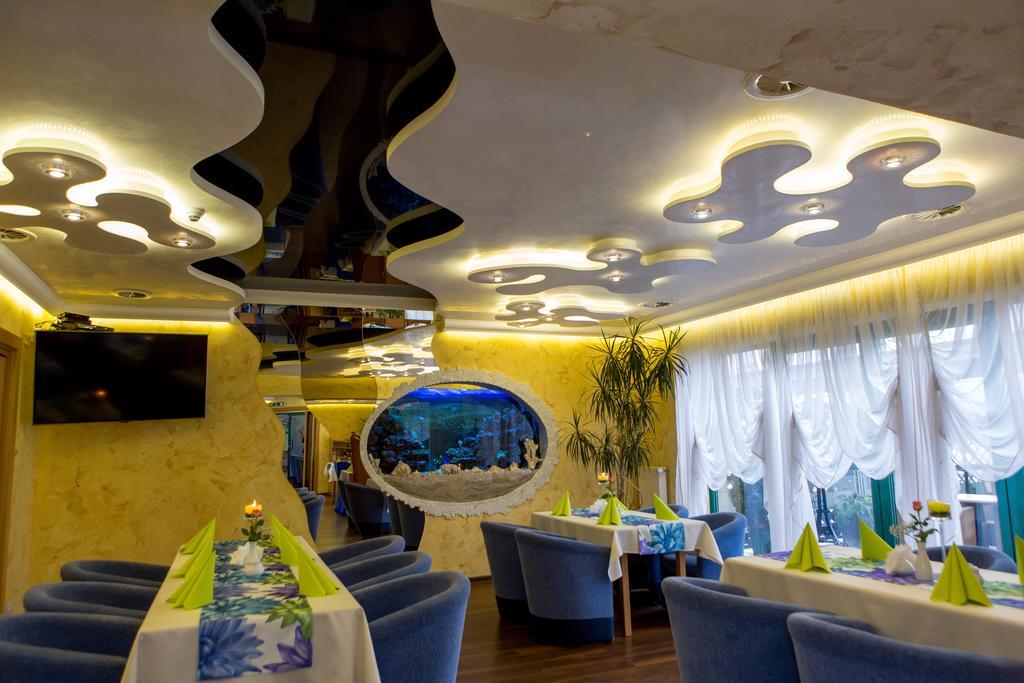 Hotel Classic Жешув Экстерьер фото